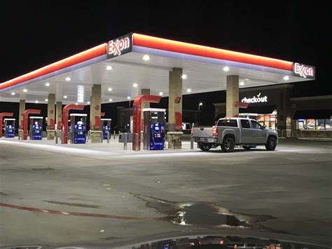 gas station 77396
